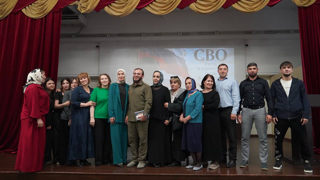 📚Сегодня в Гуманитарно-педагогическом колледже прошла встреча с нашим студентом 1 курса юриспруденции и участником СВО – Алибековым Мухаммадом Абдулму...